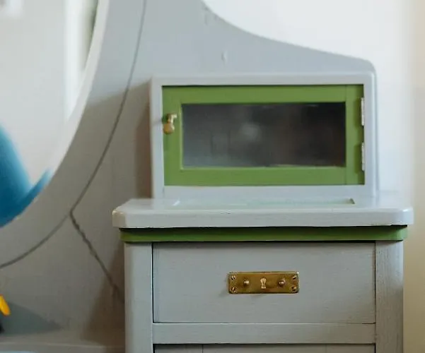 Cool Opera Apartment *